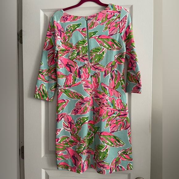 Lilly Pulitzer Charlene Shift Dress Size Medium - Picture 2 of 3